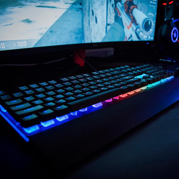 Teclado Gamer Thermaltake Challenger Edge Pro Alambrico Usb Negro/Rgb
