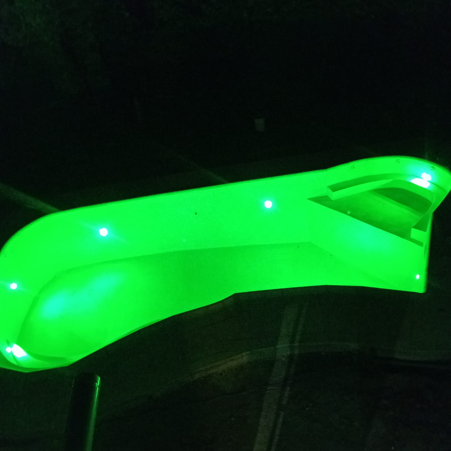 Kit Combo 4 Luces led pileta Mahled policarbonato rgb 20w