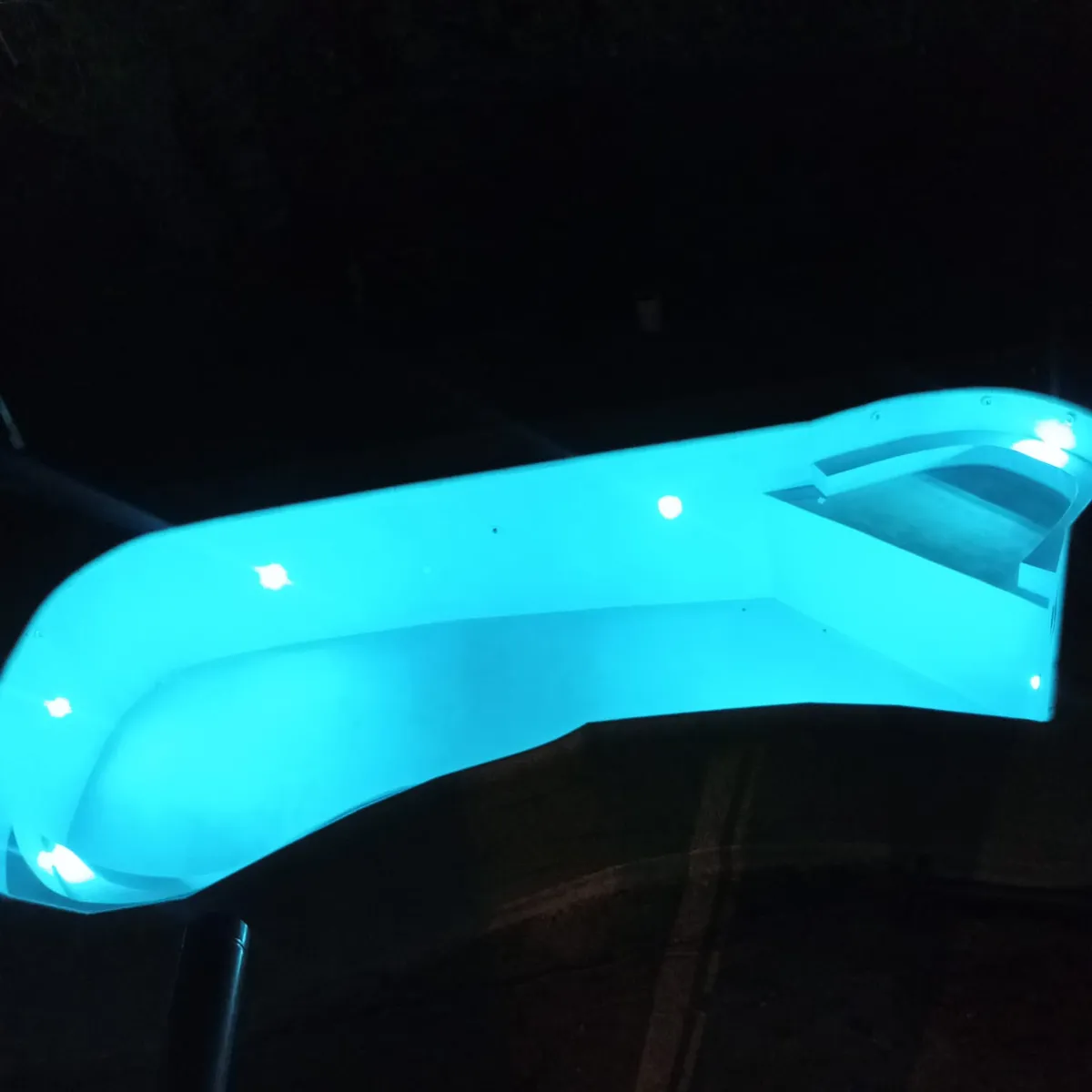 4 Luces Led Pileta Mahled Policarbonato Rgbw 15w Con Aro Rgb